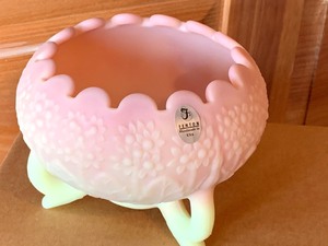 lot 312 image: Fenton Burmese BowlCandle Holder (Three Toed Bowl)