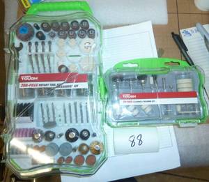 2 Dremel sets new 208 pc with a bro...
