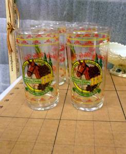 Set of 4 brand new Kentucky Derby d...