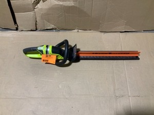 Ryobi ONE 22 in. 18 V lithium ion cordless battery hedge trimmer (tool only) See pics