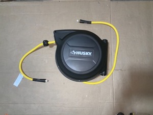 Husky 38 in x 50 ft. Hybrid  retractable hose reel not used see pics