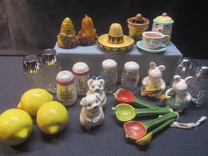 Shakers, Measuring Spoons