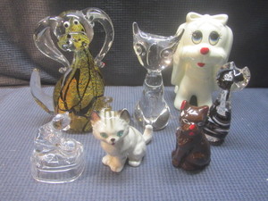 Dogs & Cats