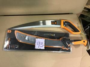 lot 43 image: Garden Pruning Saw Farm Lawn SoftGrip  D-Handled Cutting Tool Power-Tooth Blade in good condition