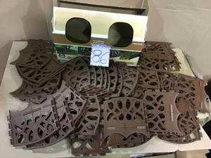 lot 86 image: 13.5 in. x 7 in. x 6.25 in. Light Brown Polypropylene Scroll Decorative Edging (40-Pieces) by Valley View Industries in good condition