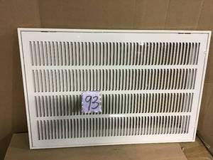 lot 93 image: Venti Air 16 in. X 25 in. White Air SteelGrille for Rectangular Duct Opening in good condition