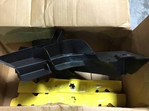 Original Equipment Xtreme 50 in Mulch Kit for Troy-Bilt and Craftsman Riders and Zero Turn Lawn Mowers (2015 and After)&nbsp&nbspin good condition&nbsp
