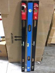 48 in. Box Level with Plumb Site by Husky in good condition