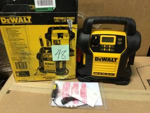 DEWALT 1400 Peak Amp Jump Starter with Digital Compressor in good condition