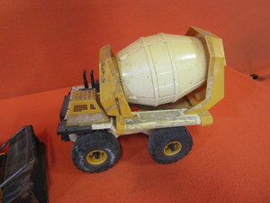 Vintage Tonka Payloader & Buddy L Cement Truck