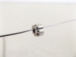 Authentic PANDORA #790163 Ribbed Clip Charm Bead