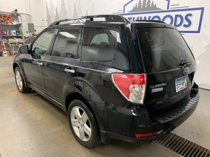 2009 Subaru Forester AWD -No Reserve-