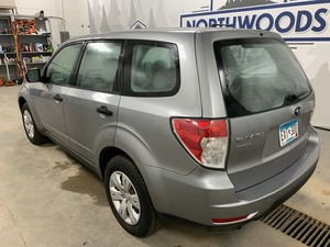 2010 Subaru Forester AWD -No Reserve-