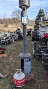 lot 185 image: Patio Heater with LP Tank