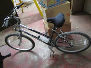 Schwinn frontier mountain bike...