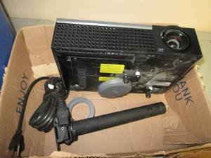 Dell projector with mount...