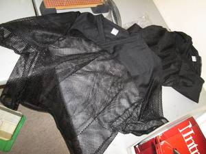 6 size 2XL jerzeys...
