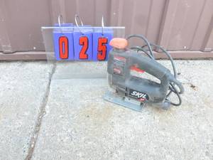 Skil jig saw. Used condition. As shown.
