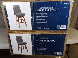 lot 20 image: Pair of New Swivel Bar Stools - No Bolts
