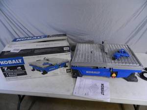 lot 36 image: Kobalt 7 inch Sliding Wet Tile Saw