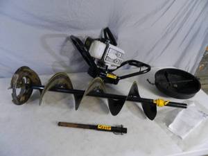 lot 39 image: Jiffy SD60i Gas Power Ice Auger (see notes)