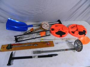 lot 49 image: Ice Fishing Tip-Ups, Accessories, Etc