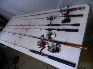 lot 53 image: 6 Fishing Rods  Reels