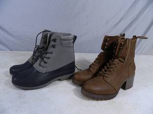 lot 57 image: 2 Pairs of Womens Shoes