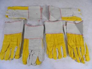 lot 61 image: 6 New Pairs of Industrial Work Gloves