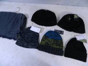 lot 110 image: New Winter Hats and Scarf
