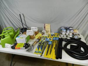 lot 121 image: Light Bulbs, Windshield Wipers, Shop Supplies, Household Supplies