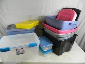 lot 138 image: 9 Totes with Lids