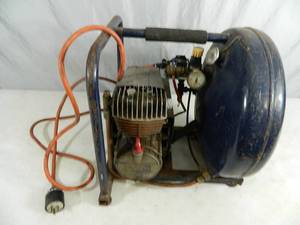 lot 185 image: Rol-Air Air Compressor