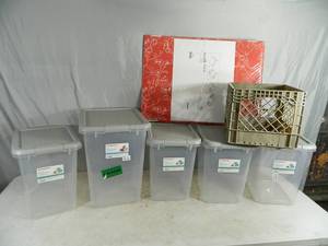 lot 196 image: Pet Food Containers, Crate, Box
