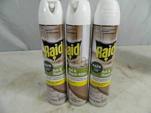lot 230 image: 3 New Cans of Raid Ant Killer