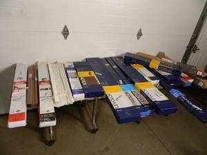 lot 35B image: Assorted Blinds and Shades - Store Returns - Take What You Want