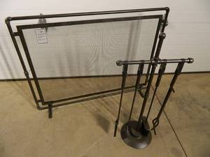 lot 36A image: New Scratch and Dent Fireplace Screen and 4 pc Tool Set