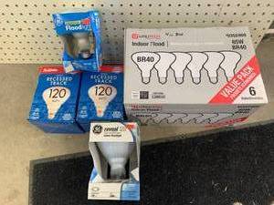 lot 1 image: Lot of Flood Light Bulbs