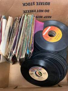 lot 10 image: Large Lot Of 45 RPM Records