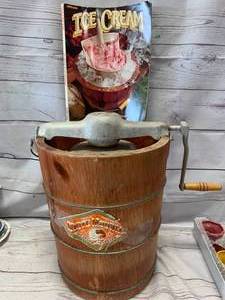 lot 13 image: Vintage White Mountain Ice Cream Maker And Book