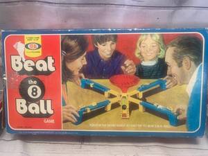 lot 43 image: Ideal Beat the 8 Ball Vintage Challenge (SOLD $37.99 on EBAY)
