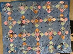 lot 48 image: Handmade Quilt 33  X 43 