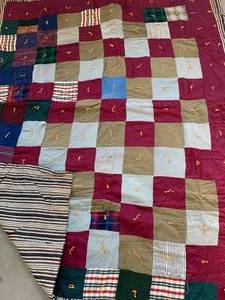 lot 49 image: Handmade Quilt 62 X 80 