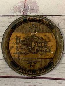 lot 60 image: Denis Bros Fine Furs 108 Broadway Fargo ND