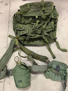 lot 65 image: US Army Backpack, Belt, Canteen