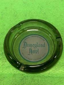 lot 77 image: Vintage 1960s Disneyland Hotel Ashtray (SOLD FOR $40 ON EBAY)