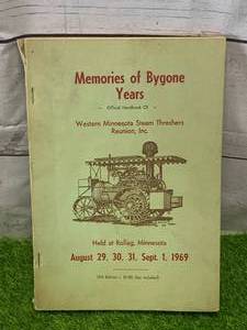 lot 93 image: Rollag Steam Threshers Reunion Book from 1969