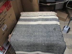 2 x 3 Goodweave Rug...