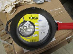 Lodge Cast Iron Skillet 12...