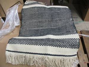 2ft x 3ft Goodweave Rug...